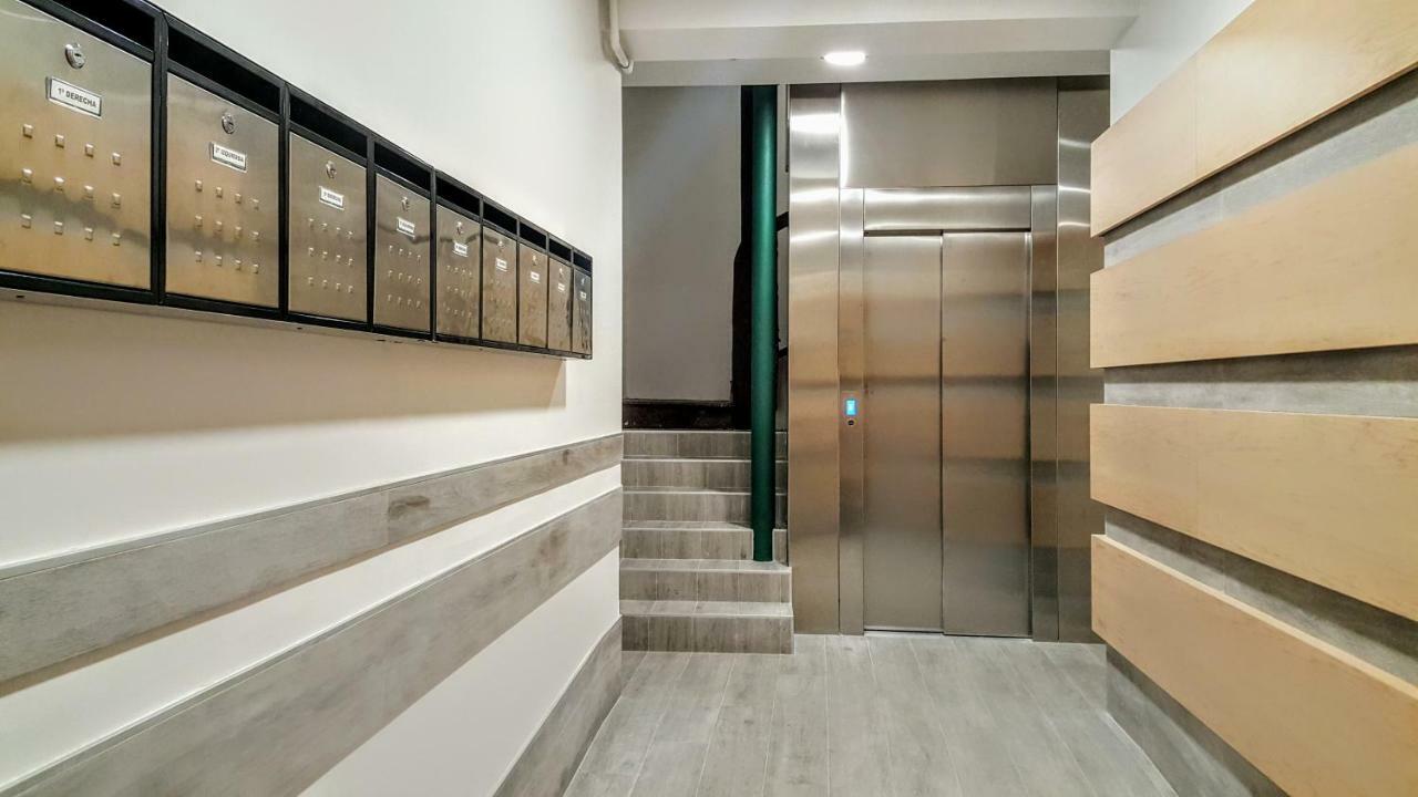Ferienwohnung At Compania 100 M2 2 Wc Pamplona Exterior foto